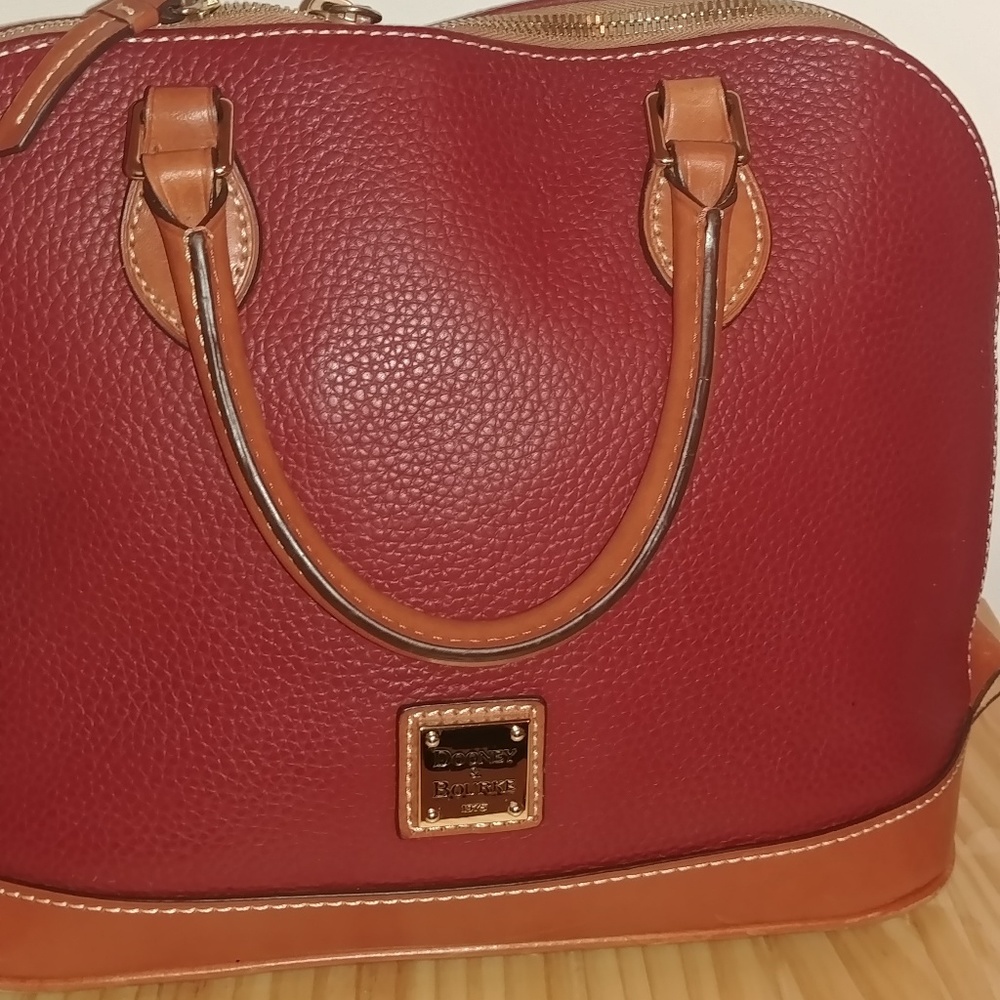 Zip Zip Satchel